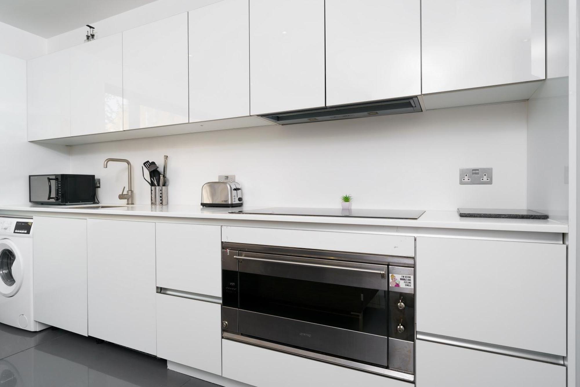 En-Suite Room In Zone 1 Лондон Экстерьер фото