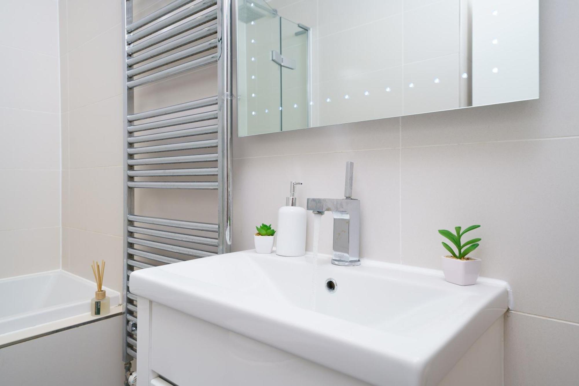 En-Suite Room In Zone 1 Лондон Экстерьер фото